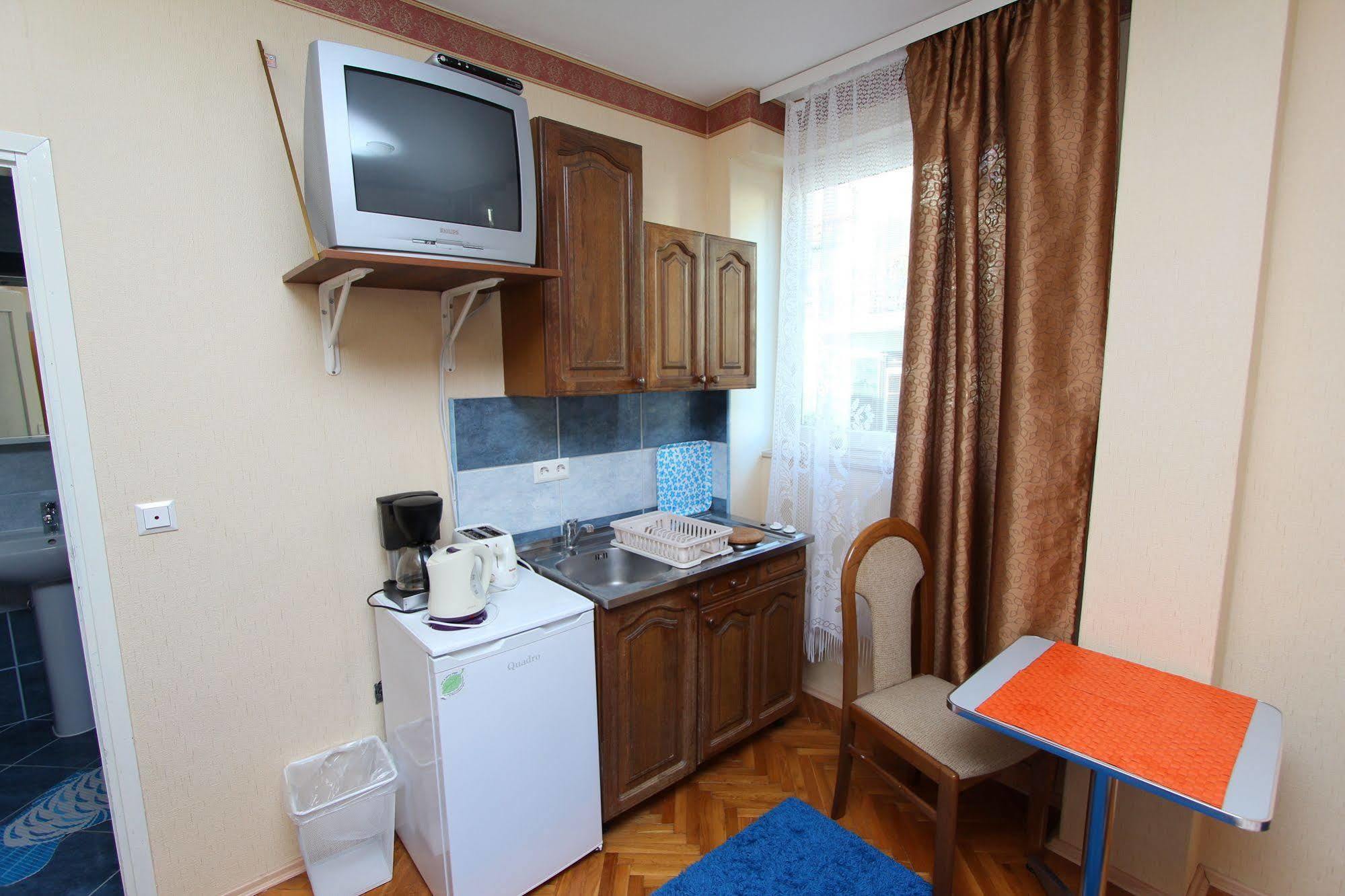 Rooms And Apartments Sally Rovinj Exteriör bild